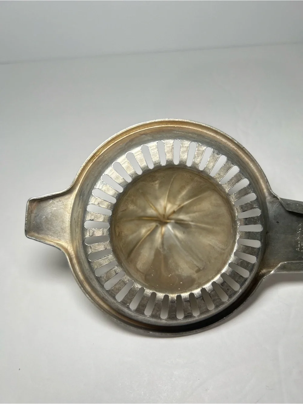 Vintage FOLEY Orange Juice Lemon Citrus Reamer Squeezer Juicer Aluminum Metal